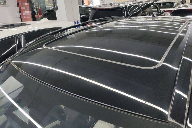 Used Lynk & Co 01 EM-P 2023 1.5TD EM-P Dawn Edition Roof