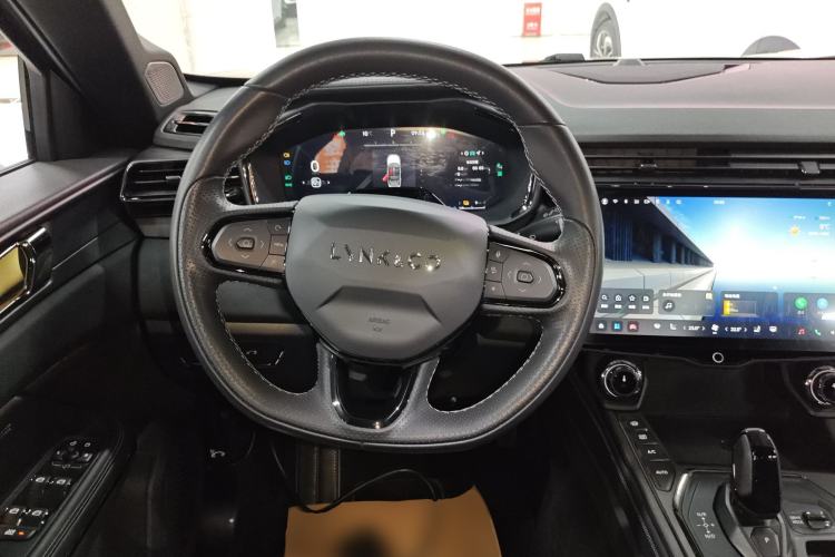 Used Lynk & Co 01 EM-P 2023 1.5TD EM-P Dawn Edition Steering Wheel