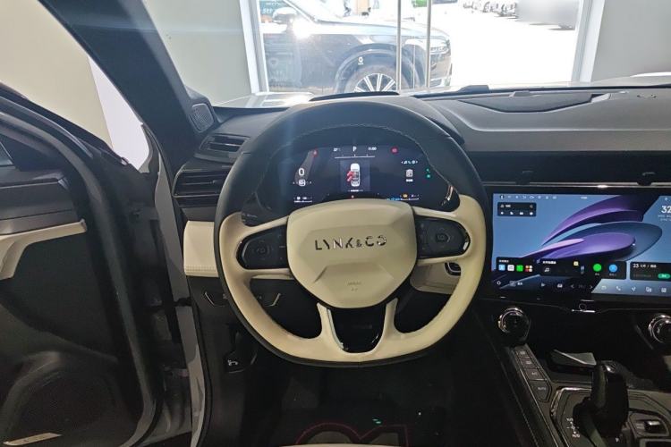Used Lynk & Co 01 EM-P 2023 1.5TD EM-P Dawn Edition Steering Wheel