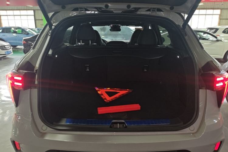Used Lynk & Co 01 EM-P 2023 1.5TD EM-P Dawn Edition Trunk