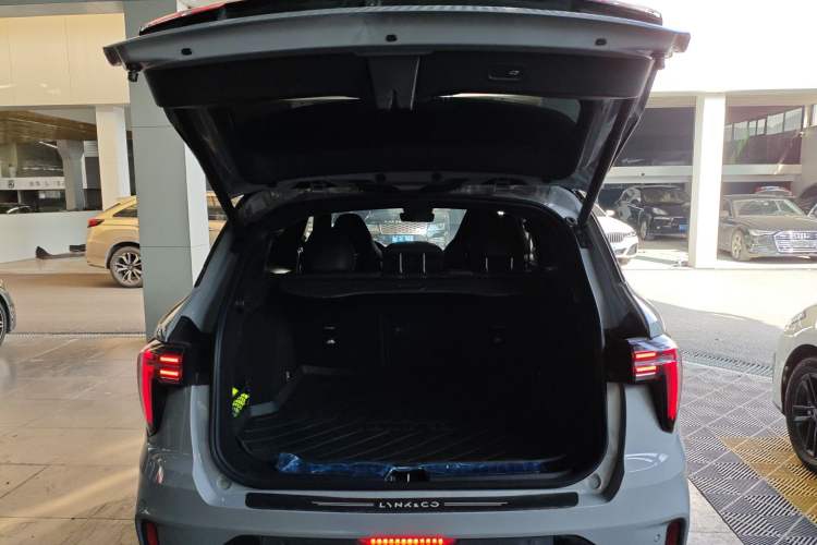 Used Lynk & Co 01 EM-P 2023 1.5TD EM-P PM Trunk