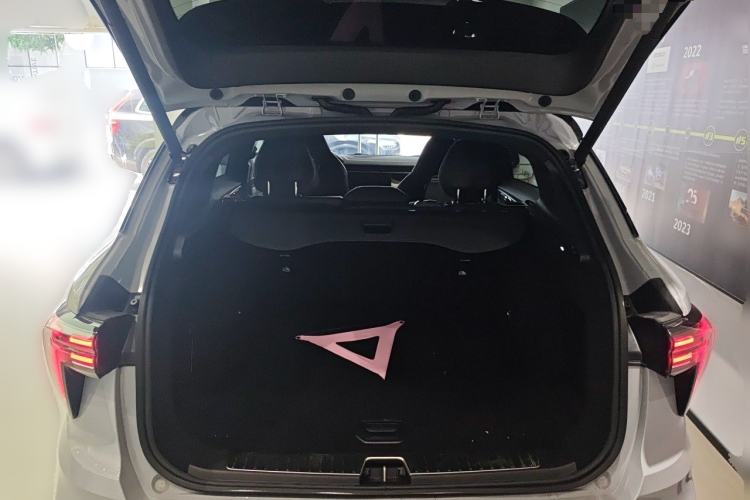 Used Lynk & Co 01 EM-P 2023 1.5TD EM-P Dawn Edition Trunk