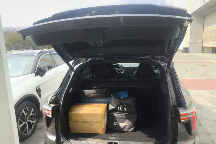 Used Lynk & Co 01 EM-P 2023 1.5TD EM-P PM Trunk