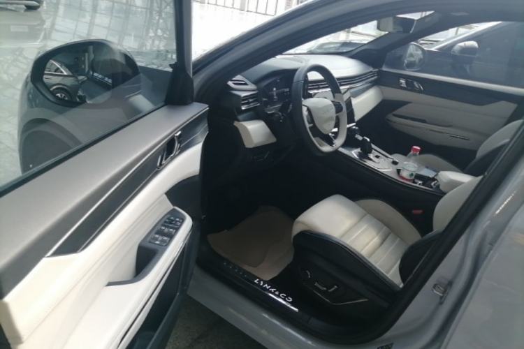 Used Lynk & Co 01 EM-P 2023 1.5TD EM-P Dawn Edition Driver Seat