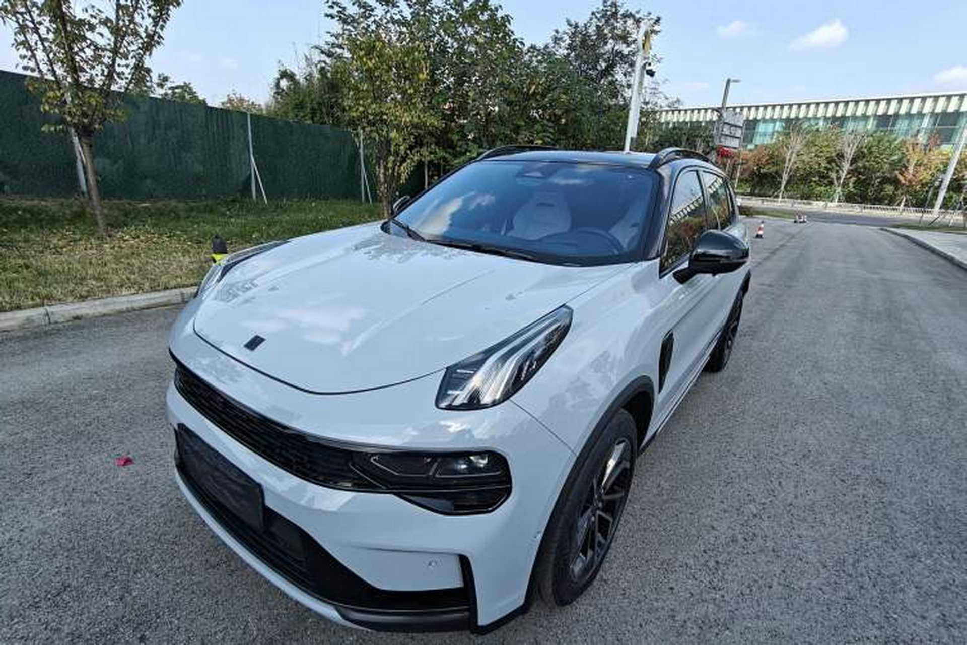 Used Lynk & Co 01 EM-P 2023 1.5TD EM-P Dawn Edition Exterior 5