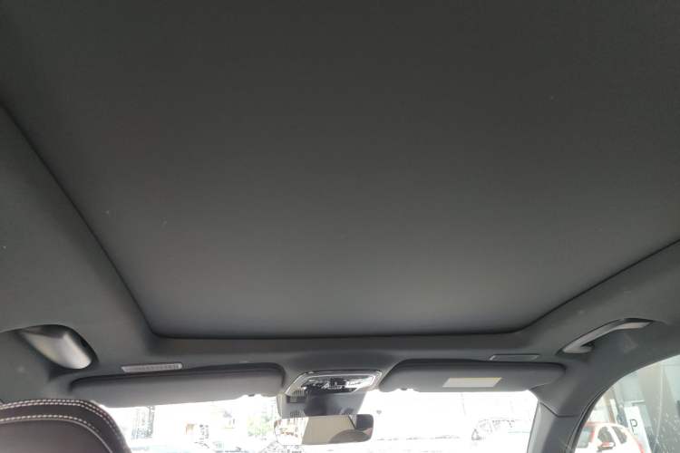 Used Lynk & Co 01 EM-P 2023 1.5TD EM-P Dawn Edition Headliner