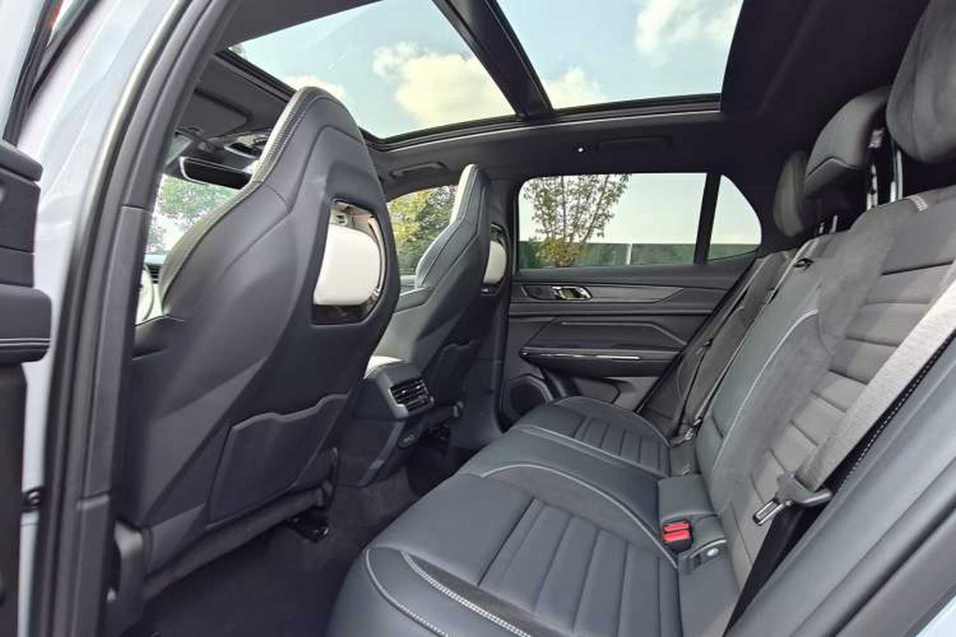 Used Lynk & Co 01 EM-P 2023 1.5TD EM-P Dawn Edition Interior 3
