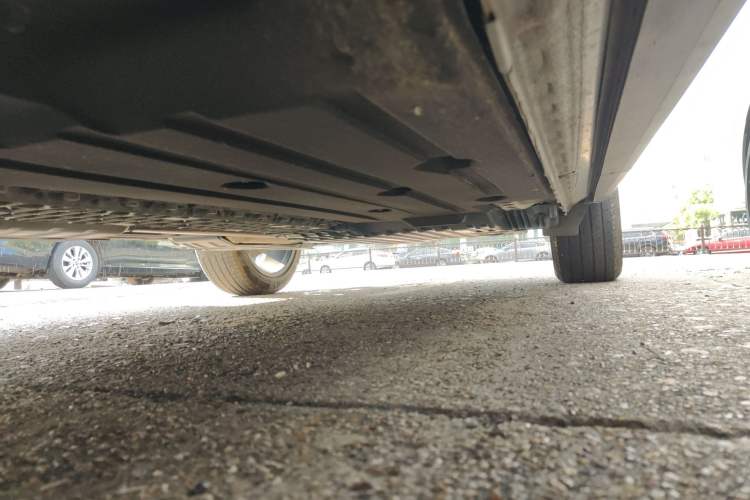 Used Lynk & Co 01 EM-P 2023 1.5TD EM-P Dawn Edition Left Side Sill