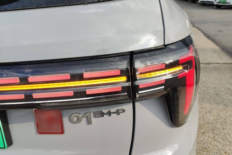 Used Lynk & Co 01 EM-P 2023 1.5TD EM-P Dawn Edition Right Rear Taillight