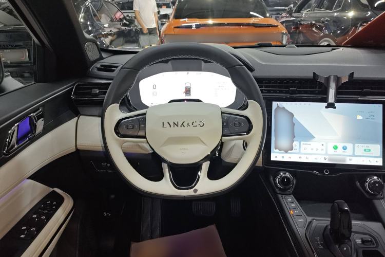 Used Lynk & Co 01 EM-P 2023 1.5TD EM-P Dawn Edition Steering Wheel