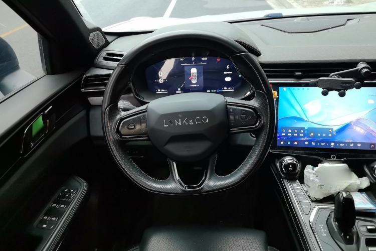 Used Lynk & Co 01 EM-P 2023 1.5TD EM-P PM Steering Wheel