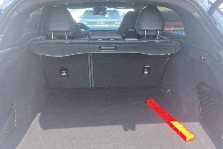 Used Lynk & Co 01 EM-P 2023 1.5TD EM-P PM Trunk