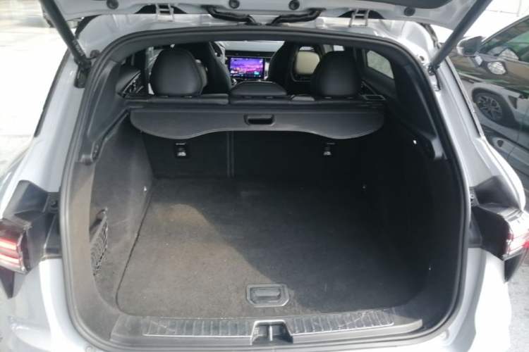 Used Lynk & Co 01 EM-P 2023 1.5TD EM-P Dawn Edition Trunk