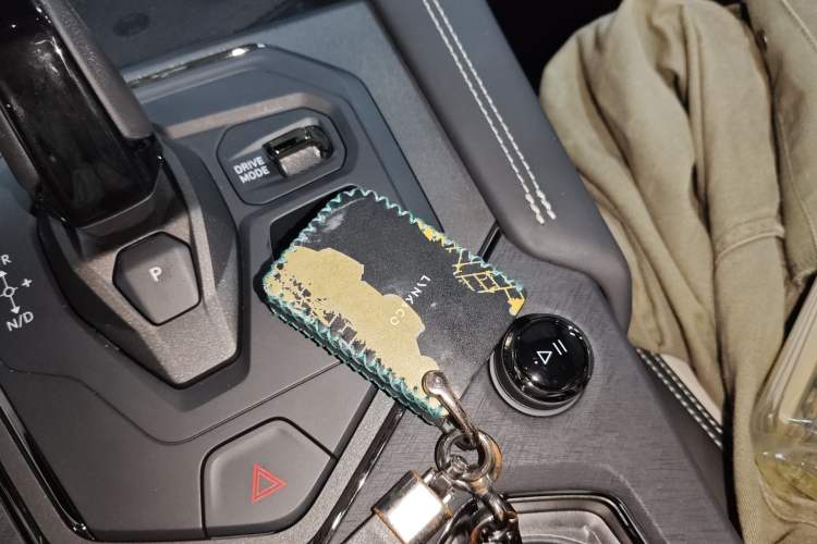 Used Lynk & Co 01 EM-P 2023 1.5TD EM-P Dawn Edition Vehicle Key