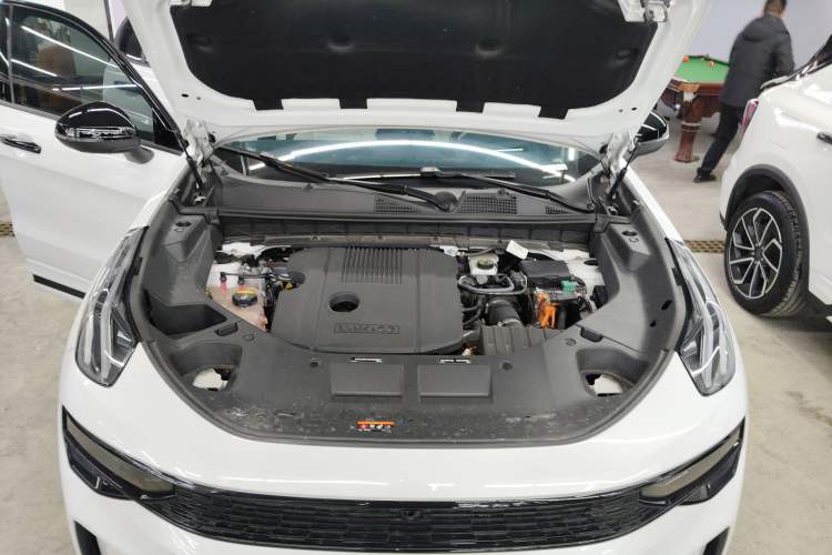 Used Lynk & Co 01 EM-P 2023 1.5TD EM-P Dawn Edition Engine Bay
