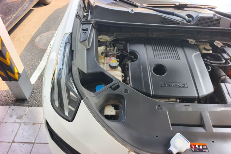 Used Lynk & Co 01 EM-P 2023 1.5TD EM-P Dawn Edition Engine Bay Right