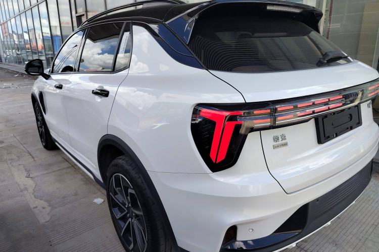 Used Lynk & Co 01 EM-P 2023 1.5TD EM-P AM Exterior 3