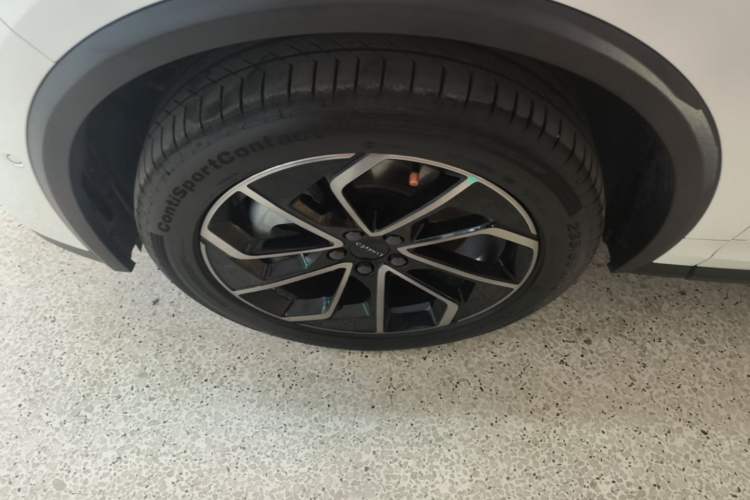 Used Lynk & Co 01 EM-P 2023 1.5TD EM-P Dawn Edition Exterior 4