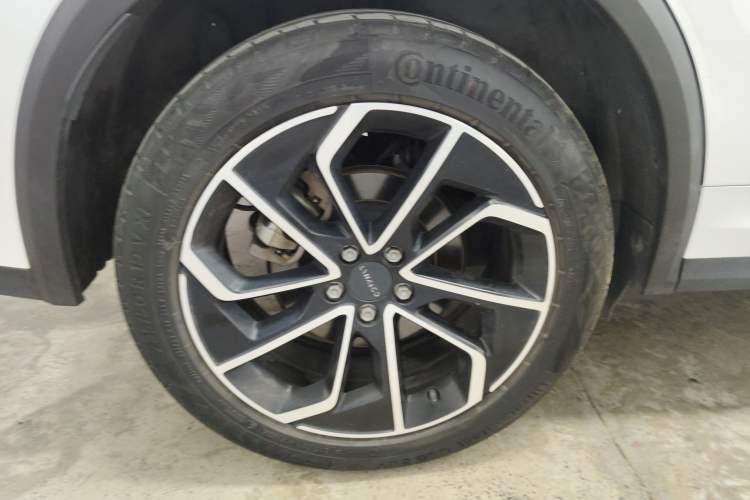 Used Lynk & Co 01 EM-P 2023 1.5TD EM-P Dawn Edition Exterior 5