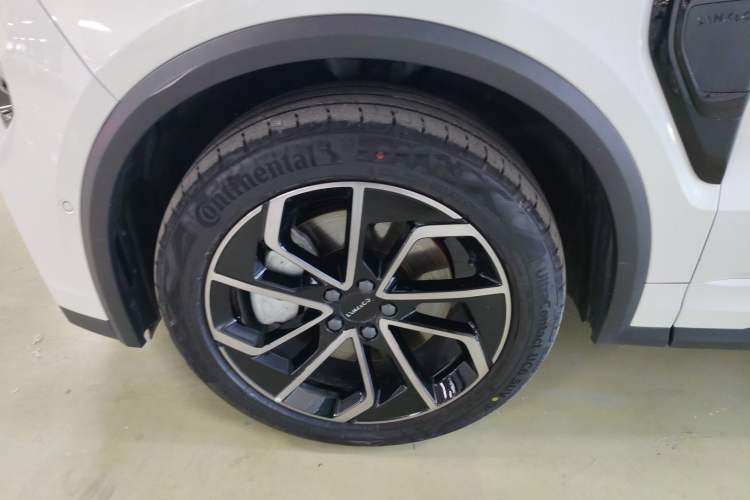 Used Lynk & Co 01 EM-P 2023 1.5TD EM-P Dawn Edition Exterior 7