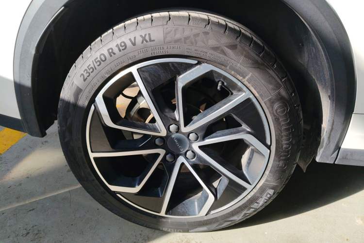 Used Lynk & Co 01 EM-P 2023 1.5TD EM-P PM Exterior 8