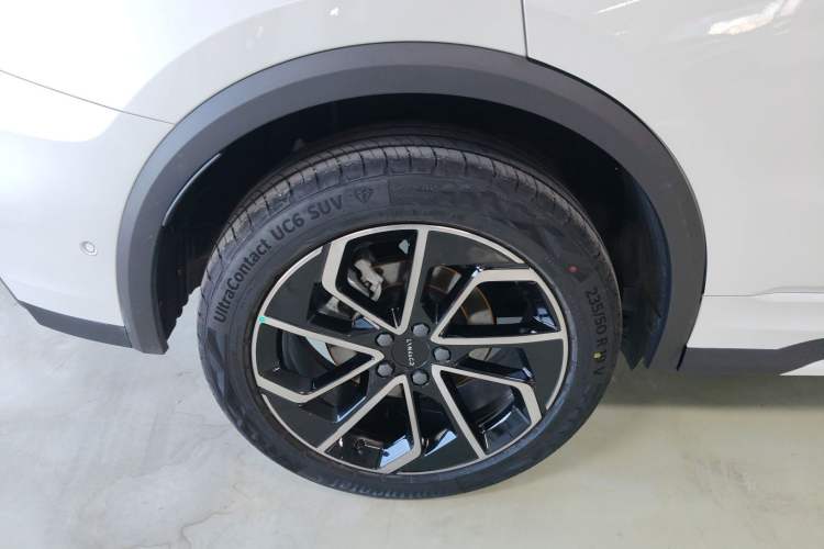Used Lynk & Co 01 EM-P 2023 1.5TD EM-P Dawn Edition Exterior 8