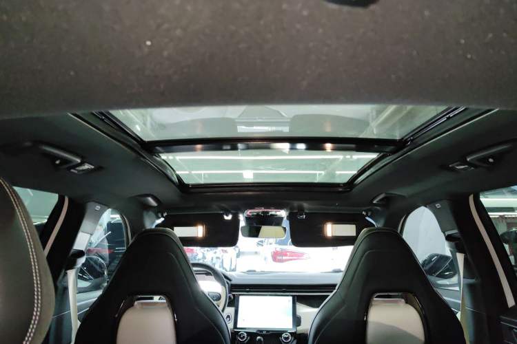 Used Lynk & Co 01 EM-P 2023 1.5TD EM-P Dawn Edition Headliner