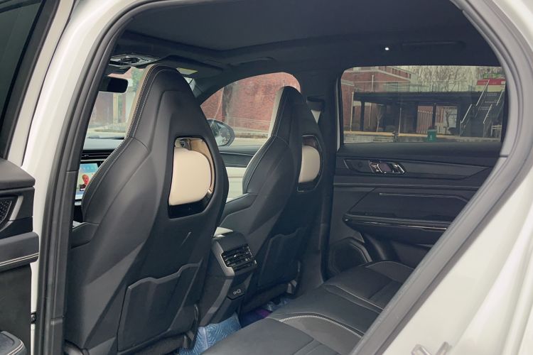 Used Lynk & Co 01 EM-P 2023 1.5TD EM-P Dawn Edition Interior 1