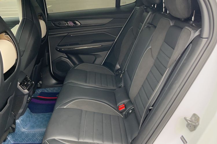 Used Lynk & Co 01 EM-P 2023 1.5TD EM-P Dawn Edition Interior 2