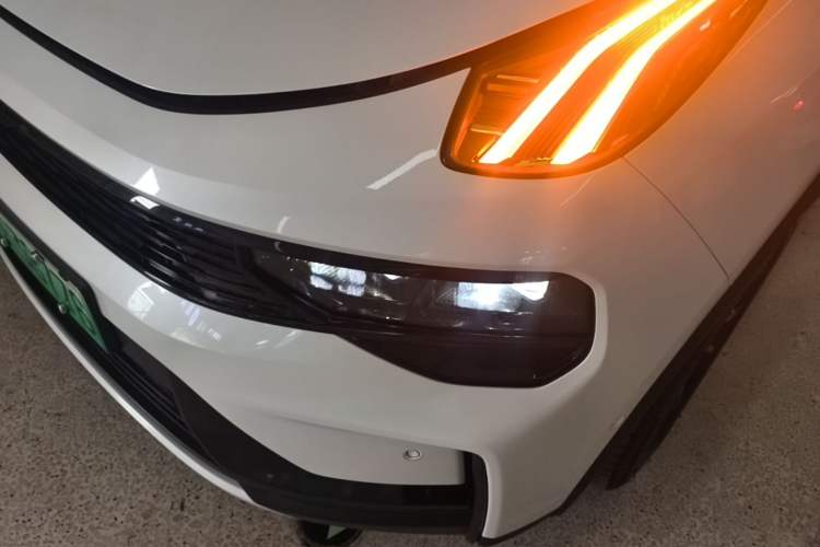 Used Lynk & Co 01 EM-P 2023 1.5TD EM-P Dawn Edition Left Front Headlight