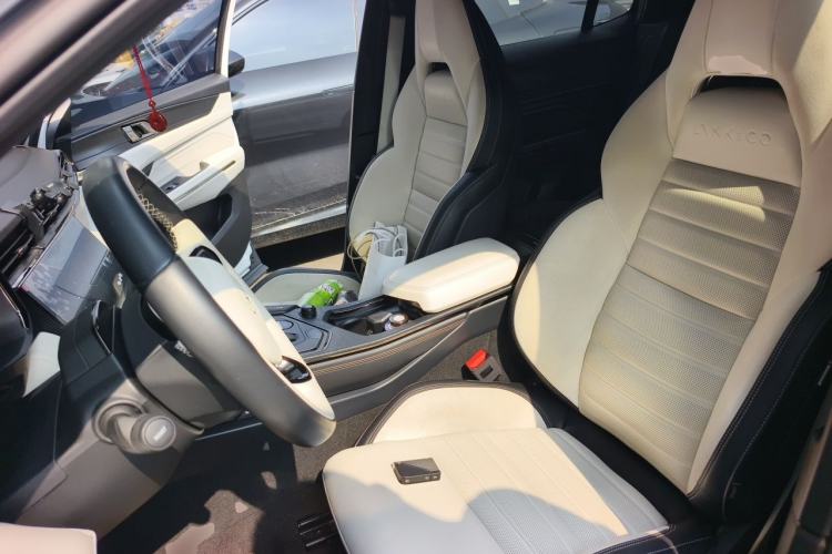 Used Lynk & Co 01 EM-P 2023 1.5TD EM-P Dawn Edition Left Front Seat