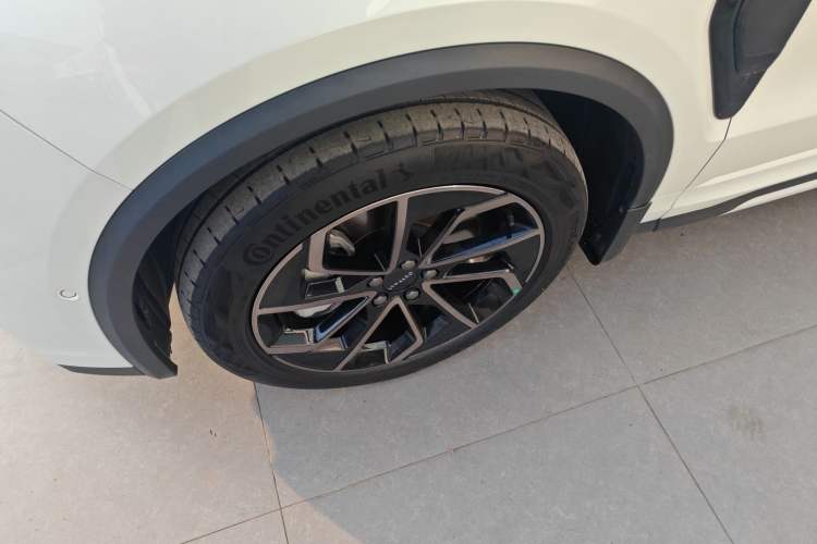 Used Lynk & Co 01 EM-P 2023 1.5TD EM-P Dawn Edition Left Front Wheel Hub