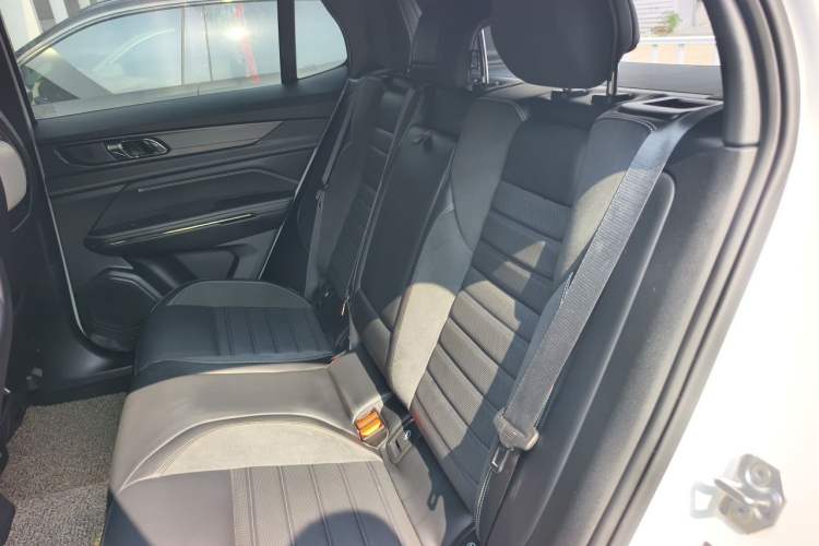 Used Lynk & Co 01 EM-P 2023 1.5TD EM-P Dawn Edition Left Rear Seat