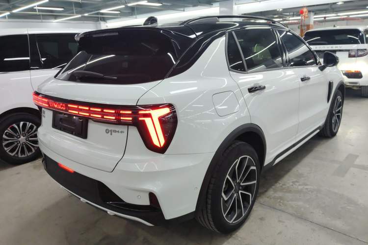 Used Lynk & Co 01 EM-P 2023 1.5TD EM-P Dawn Edition Rear Right 45 Deg