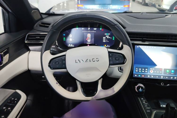 Used Lynk & Co 01 EM-P 2023 1.5TD EM-P Dawn Edition Steering Wheel
