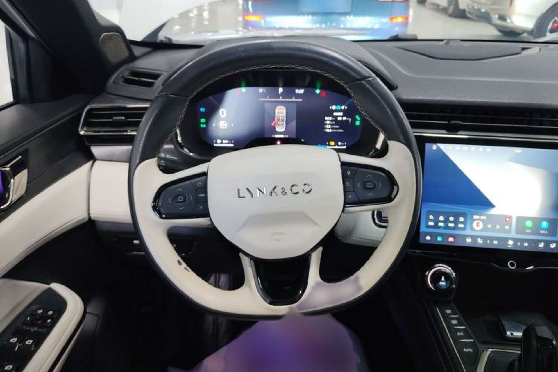 Used Lynk & Co 01 EM-P 2023 1.5TD EM-P Dawn Edition Steering Wheel