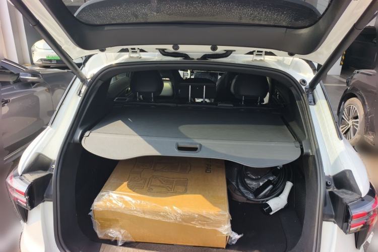 Used Lynk & Co 01 EM-P 2023 1.5TD EM-P Dawn Edition Trunk