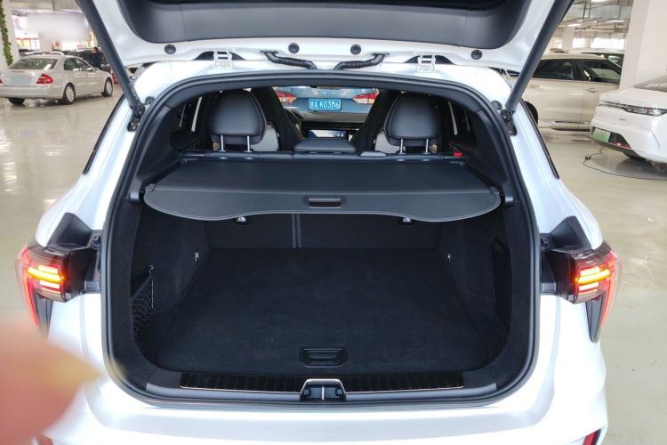 Used Lynk & Co 01 EM-P 2023 1.5TD EM-P Dawn Edition Trunk