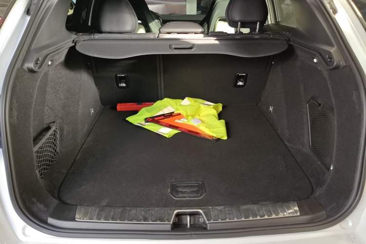 Used Lynk & Co 01 EM-P 2023 1.5TD EM-P Dawn Edition Trunk