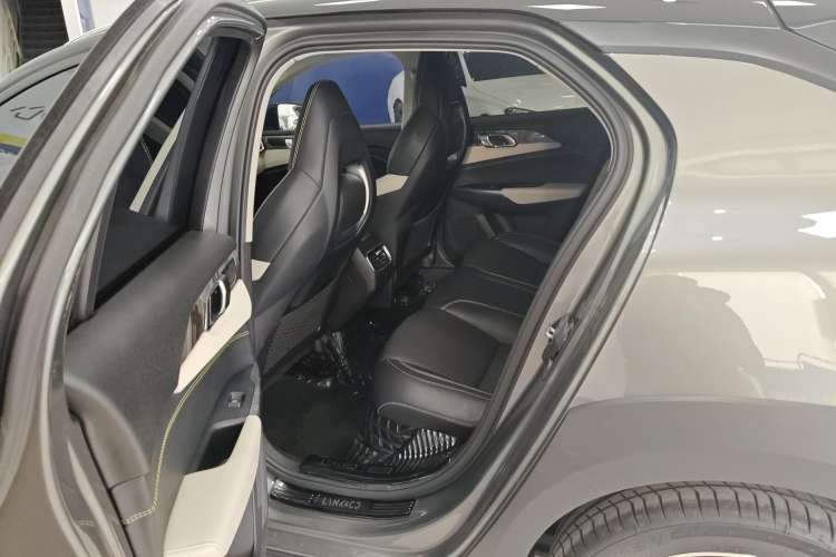 Used Lynk & Co 02 2022 2.0T DCT Shine Pro Left Rear Seat