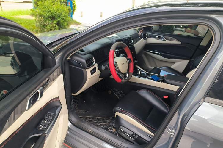 Used Lynk & Co 02 2018 1.5T DCT Two-Wheel Drive Zhaopu Version China V Standard Driver Seat