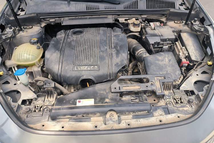 Used Lynk & Co 02 2018 1.5T DCT Two-Wheel Drive Zhaopu Version China V Standard Engine Bay