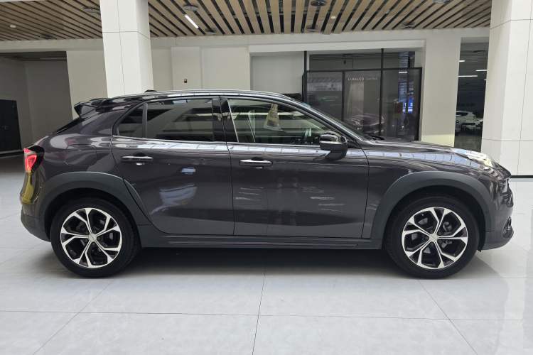 Used Lynk & Co 02 2018 1.5T DCT Two-Wheel Drive Zhaopu Version China V Standard Exterior 3