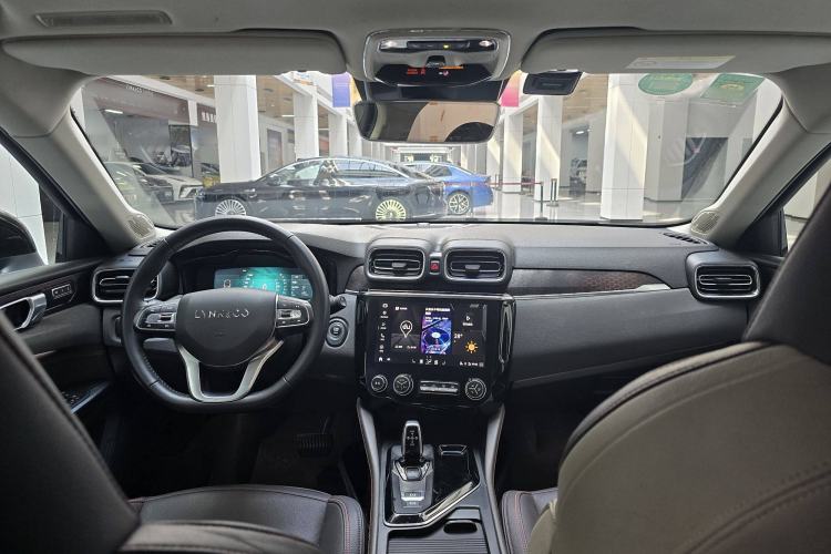 Used Lynk & Co 02 2018 1.5T DCT Two-Wheel Drive Zhaopu Version China V Standard Interior 1