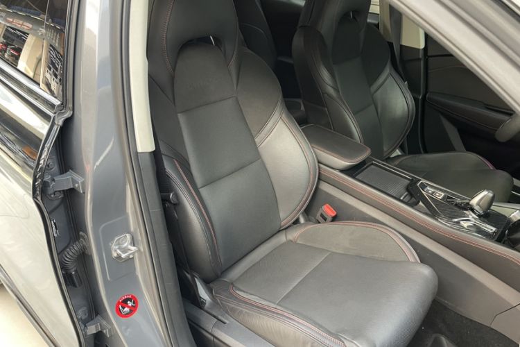Used Lynk & Co 02 2018 2.0T Automatic Two-Wheel Drive Pro Edition China VI Standard Interior 5