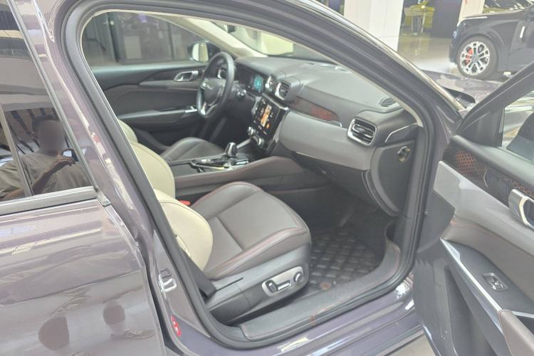 Used Lynk & Co 02 2018 1.5T DCT Two-Wheel Drive Zhaopu Version China V Standard Interior 6