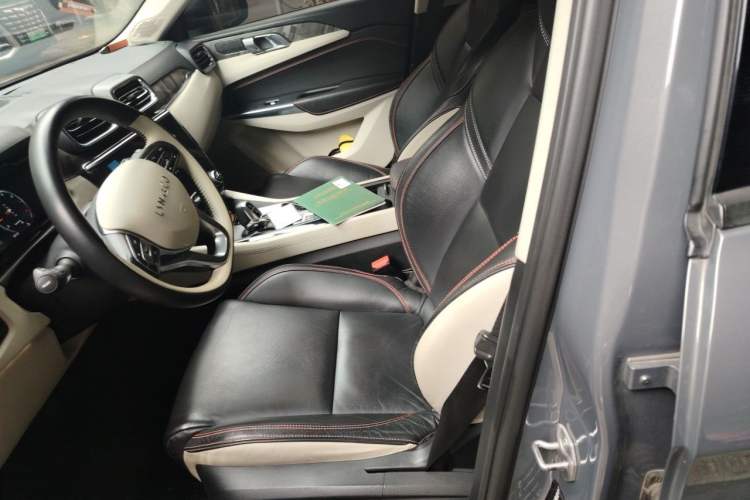 Used Lynk & Co 02 2018 1.5T DCT Two-Wheel Drive Zhaopu Version China V Standard Left Front Seat