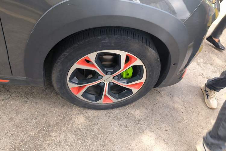 Used Lynk & Co 02 2018 1.5T DCT Two-Wheel Drive Zhaopu Version China V Standard Right Front Wheel Hub