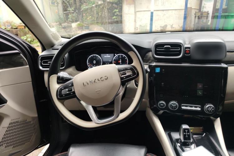 Used Lynk & Co 02 2018 1.5T DCT Two-Wheel Drive Zhaopu Version China V Standard Steering Wheel