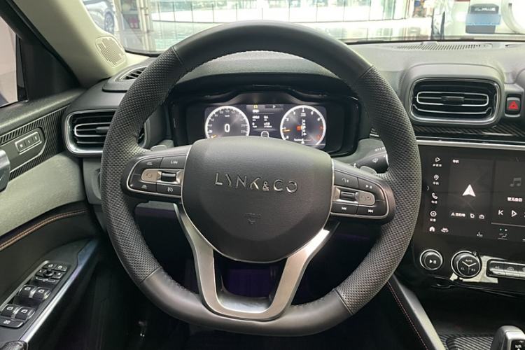 Used Lynk & Co 02 2018 2.0T Automatic Two-Wheel Drive Pro Edition China VI Standard Steering Wheel